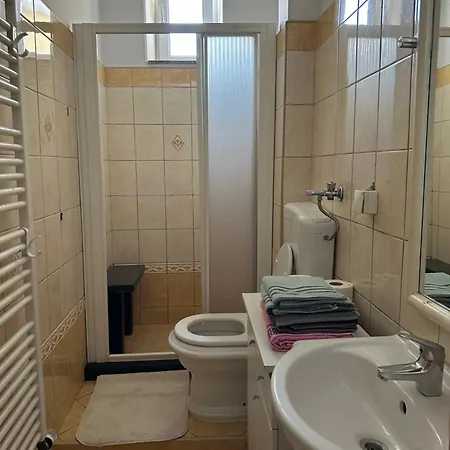 Billy * 莫斯塔尔