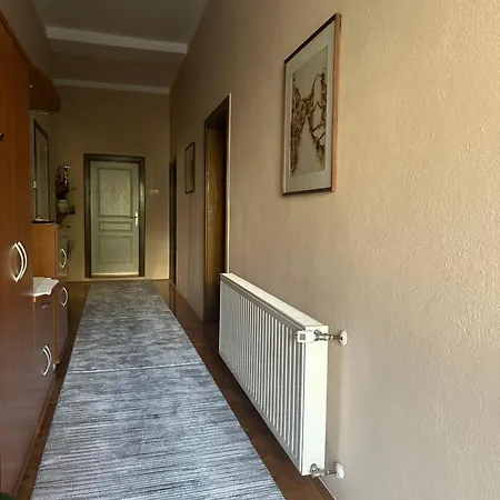 Billy Apartment
